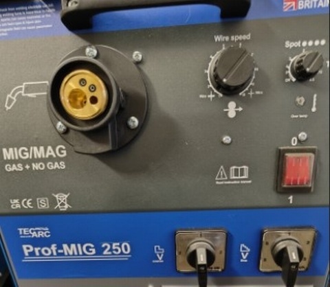 TecArc PROF-MIG 250 Mig Welder