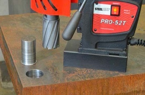 Drilling capacity of up to 50mm diameter and 75mm depth